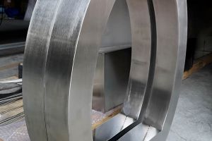 廣州異形不銹鋼成品加工廠-【恒宇泰金屬】做有生命力的鈑金加工產(chǎn)品