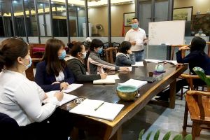 廣州蘿崗鈑金加工廠家，每天要進(jìn)行體溫檢測【恒宇泰金屬】