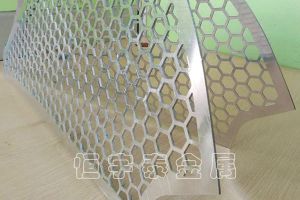 不同材質(zhì)的金屬激光切割加工厚度是否一樣