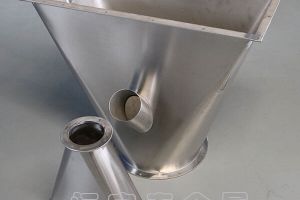 在進(jìn)行不銹鋼鈑金加工的過(guò)程中，需要特別留意相關(guān)的細(xì)節(jié)