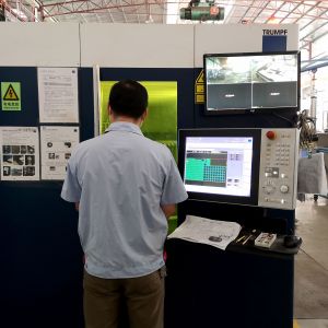 大型激光切割加工