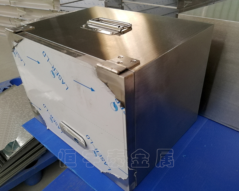 戶外不銹鋼機(jī)箱加工 戶外不銹鋼機(jī)箱加工