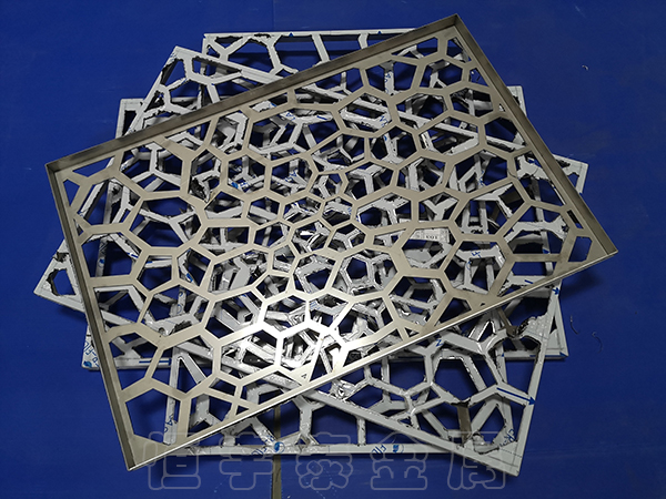 不同的鈑金加工材料需要選擇不同的切割工藝