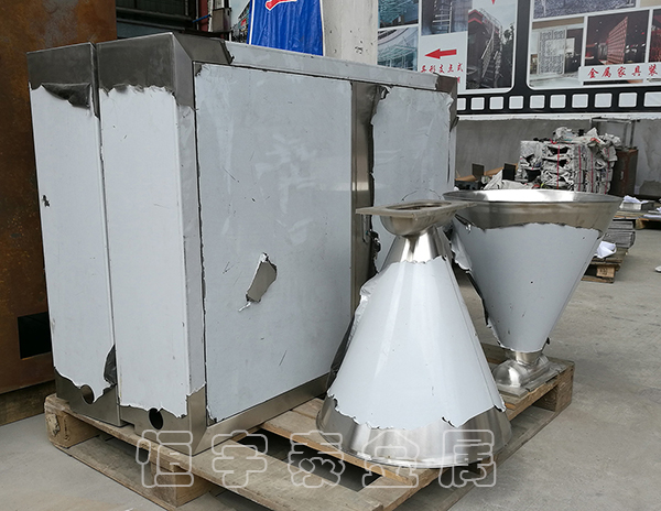 機(jī)器人的出現(xiàn)，能取代不銹鋼加工行業(yè)嗎？