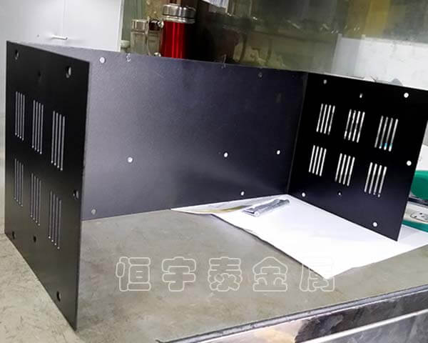 不銹鋼加工沖孔板特點(diǎn)