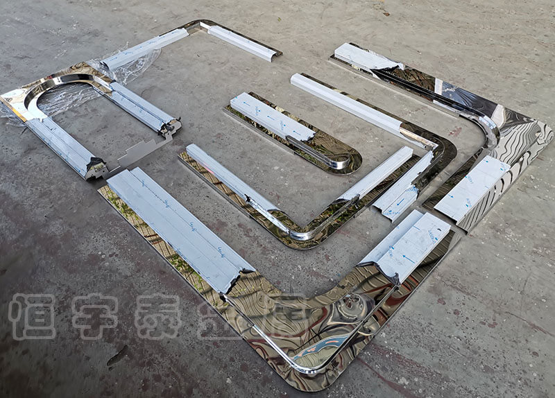 鏡面不銹鋼板加工時需要哪些