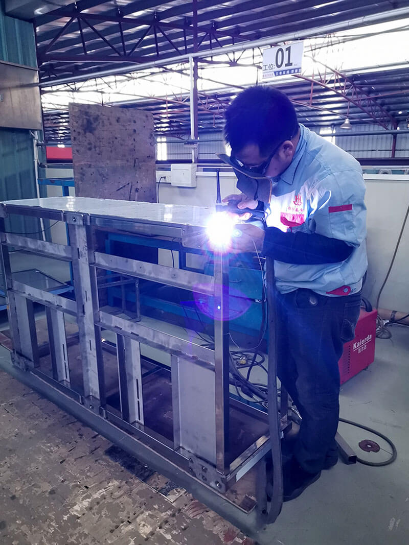 鈑金機箱的焊接加工和制造過程